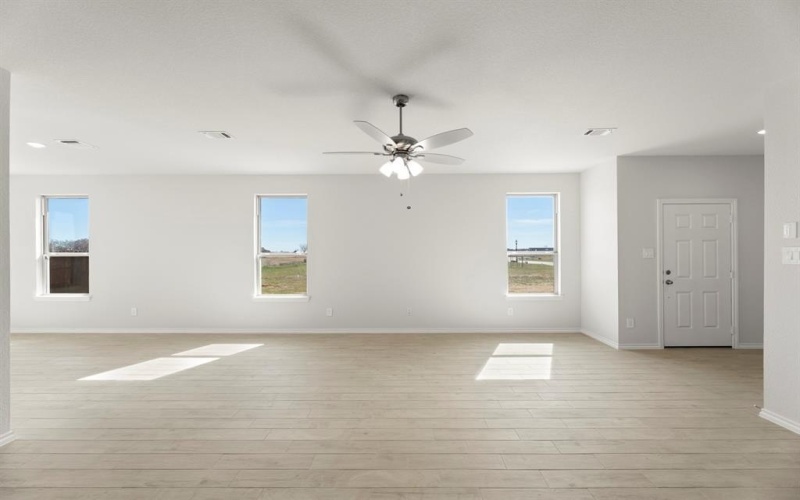 8216 Kingfisher Road, Aubrey, TX 76227, 3 Bedrooms Bedrooms, ,2 BathroomsBathrooms,Residential,For Sale,8216 Kingfisher Road,0,21126908