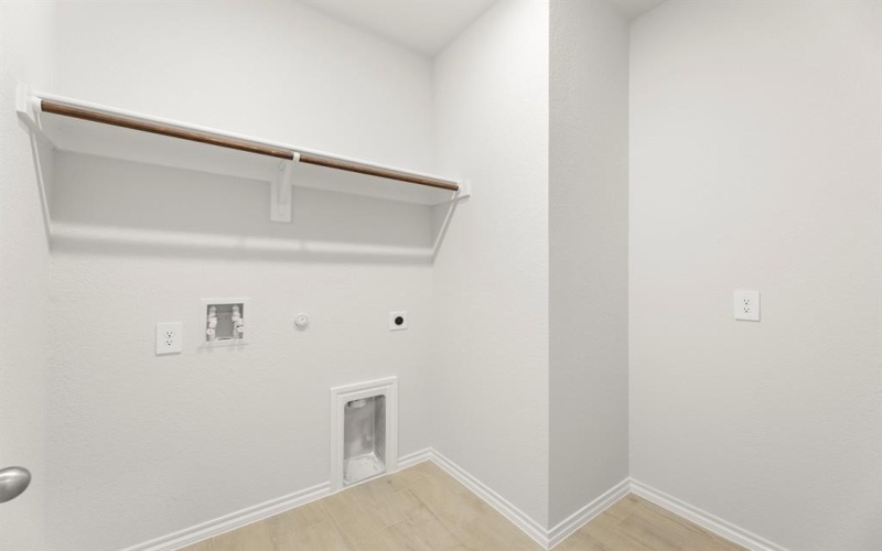 8216 Kingfisher Road, Aubrey, TX 76227, 3 Bedrooms Bedrooms, ,2 BathroomsBathrooms,Residential,For Sale,8216 Kingfisher Road,0,21126908