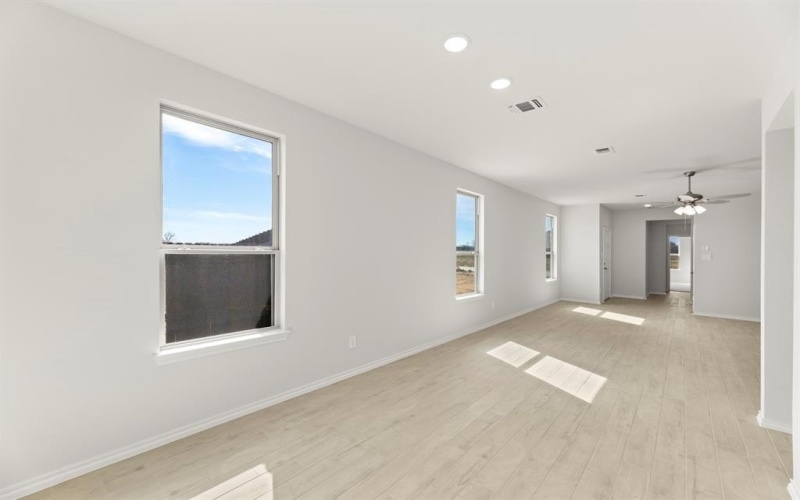 8216 Kingfisher Road, Aubrey, TX 76227, 3 Bedrooms Bedrooms, ,2 BathroomsBathrooms,Residential,For Sale,8216 Kingfisher Road,0,21126908