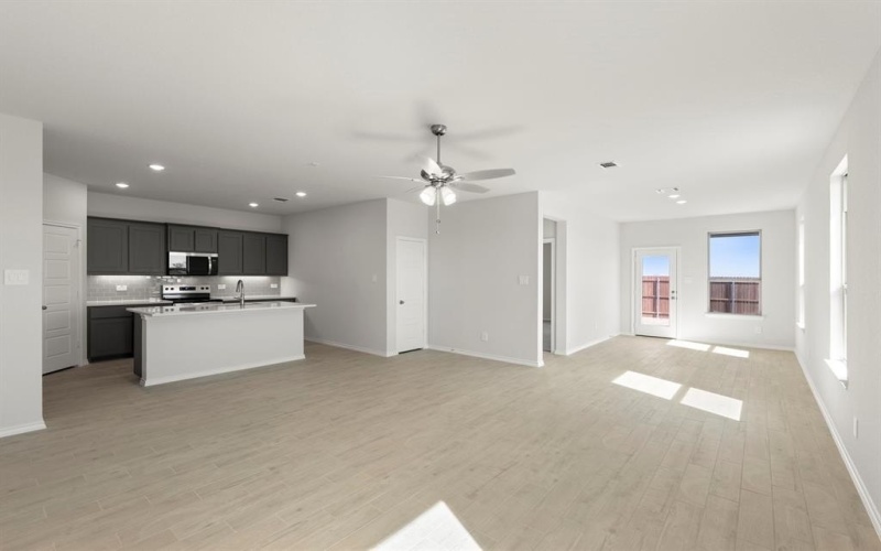 8216 Kingfisher Road, Aubrey, TX 76227, 3 Bedrooms Bedrooms, ,2 BathroomsBathrooms,Residential,For Sale,8216 Kingfisher Road,0,21126908