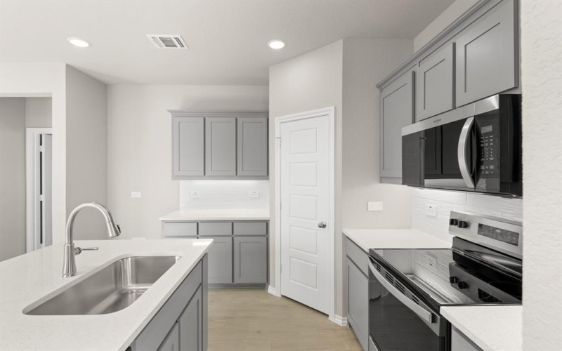 8224 Kingfisher Road, Aubrey, TX 76227, 3 Habitaciones Habitaciones , ,2 BañosBaños,Residential,En Venta,8224 Kingfisher Road,0,21126915