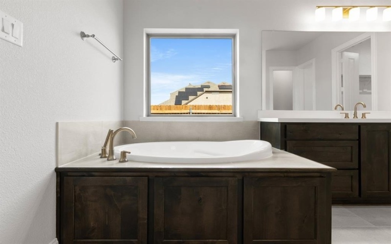 4805 Nomad Drive, Midlothian, TX 76065, 4 Bedrooms Bedrooms, ,2 BathroomsBathrooms,Residential,For Sale,4805 Nomad Drive,0,21126928