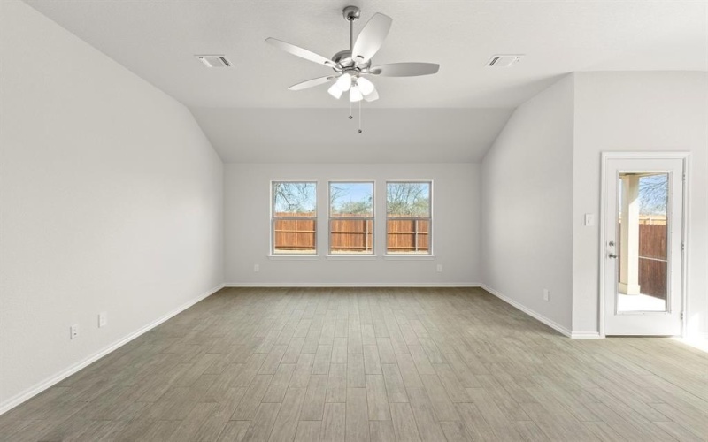 7812 Kingfisher Road, Aubrey, TX 76227, 4 Habitaciones Habitaciones , ,2 BañosBaños,Residential,En Venta,7812 Kingfisher Road,0,21126929