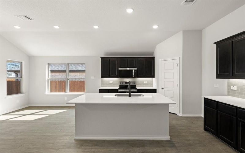 7812 Kingfisher Road, Aubrey, TX 76227, 4 Habitaciones Habitaciones , ,2 BañosBaños,Residential,En Venta,7812 Kingfisher Road,0,21126929