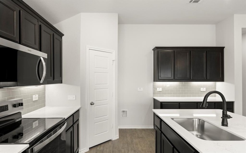 7812 Kingfisher Road, Aubrey, TX 76227, 4 Habitaciones Habitaciones , ,2 BañosBaños,Residential,En Venta,7812 Kingfisher Road,0,21126929