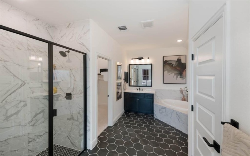 636 Red Maple Road, Waxahachie, TX 75165, 4 Bedrooms Bedrooms, ,3 BathroomsBathrooms,Residential,For Sale,636 Red Maple Road,0,21126967