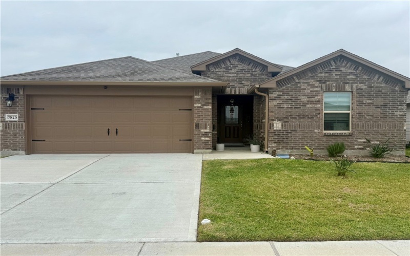 7825 Bronco Buster Drive, Corpus Christi, TX 78414, 4 Bedrooms Bedrooms, ,Residential,For Sale,7825 Bronco Buster Drive,0,468579