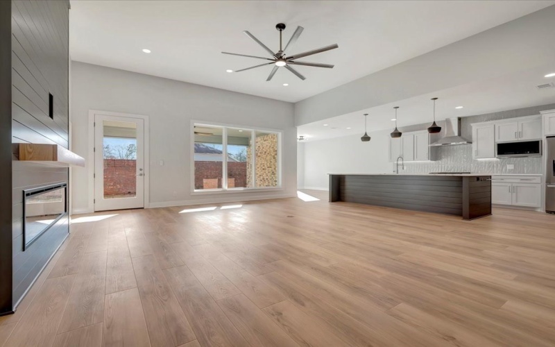 615 St Charles Place, Nacogdoches, TX 75961, 3 Habitaciones Habitaciones , ,2 BañosBaños,Residential,En Venta,615 St Charles Place,0,22502030