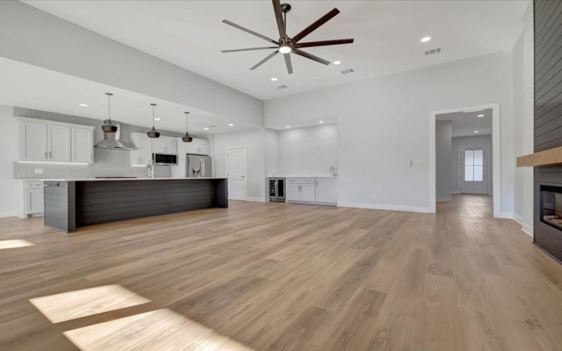 615 St Charles Place, Nacogdoches, TX 75961, 3 Habitaciones Habitaciones , ,2 BañosBaños,Residential,En Venta,615 St Charles Place,0,22502030