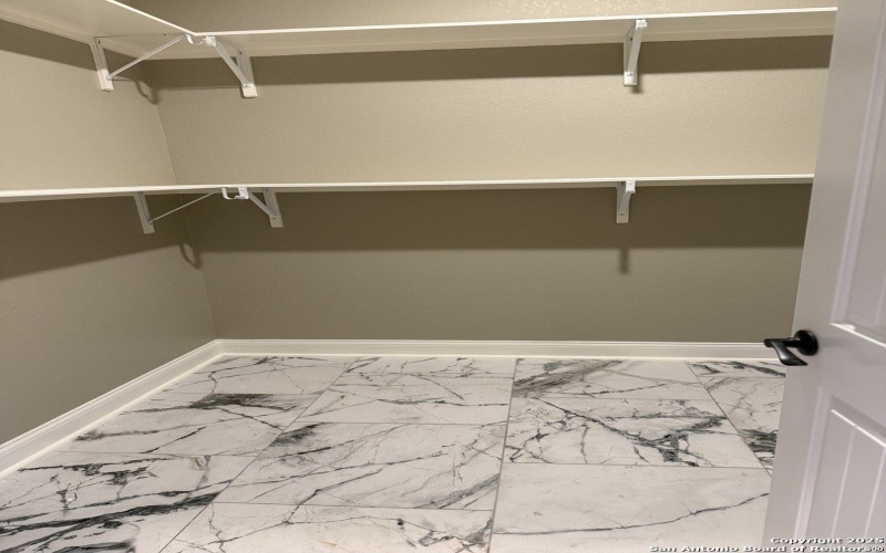 7802 Clearwater Blvd, Selma, TX 78154, 5 Bedrooms Bedrooms, ,5 BathroomsBathrooms,Residential,For Sale,7802 Clearwater Blvd,0,1850734