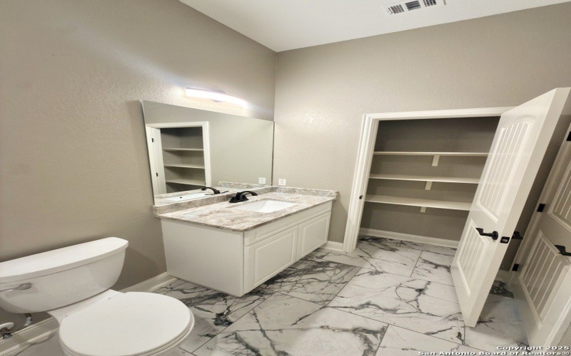 7802 Clearwater Blvd, Selma, TX 78154, 5 Bedrooms Bedrooms, ,5 BathroomsBathrooms,Residential,For Sale,7802 Clearwater Blvd,0,1850734