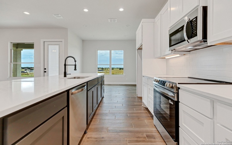 173 Pine Valley Dr, La Vernia, TX 78121, 4 Bedrooms Bedrooms, ,2 BathroomsBathrooms,Residential,For Sale,173 Pine Valley Dr,0,1893268