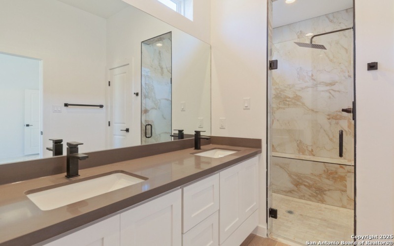 3914 Yoyis St, Laredo, TX 78046, 3 Bedrooms Bedrooms, ,2 BathroomsBathrooms,Residential,For Sale,3914 Yoyis St,0,1896945