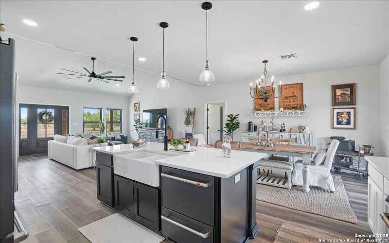 1959 W fm 2044, Alice, TX 78332, 3 Bedrooms Bedrooms, ,2 BathroomsBathrooms,Residential,For Sale,1959 W fm 2044,0,1909118