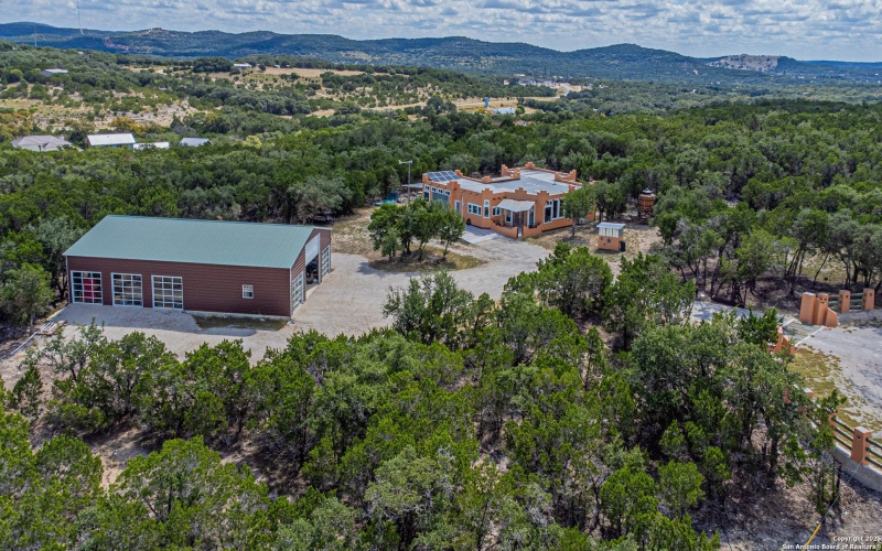 182 country point, Lakehills, TX 78063, 3 Bedrooms Bedrooms, ,2 BathroomsBathrooms,Residential,For Sale,182 country point,0,1911822