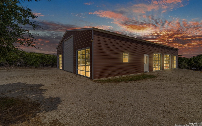 182 country point, Lakehills, TX 78063, 3 Bedrooms Bedrooms, ,2 BathroomsBathrooms,Residential,For Sale,182 country point,0,1911822