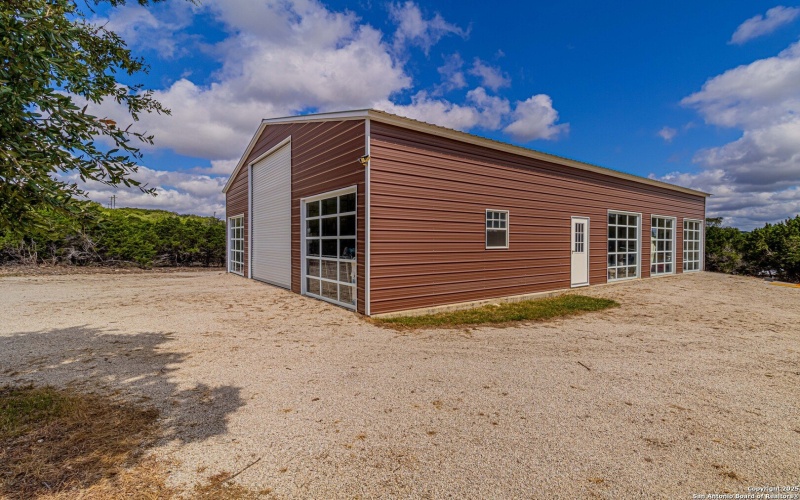 182 country point, Lakehills, TX 78063, 3 Bedrooms Bedrooms, ,2 BathroomsBathrooms,Residential,For Sale,182 country point,0,1911822