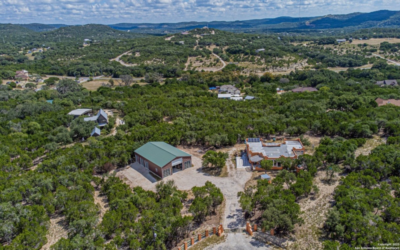 182 country point, Lakehills, TX 78063, 3 Bedrooms Bedrooms, ,2 BathroomsBathrooms,Residential,For Sale,182 country point,0,1911822