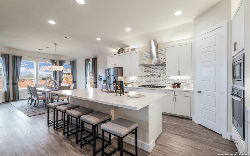 379 Borchers Blvd, New Braunfels, TX 78132, 4 Bedrooms Bedrooms, ,5 BathroomsBathrooms,Residential,For Sale,379 Borchers Blvd,0,1912065