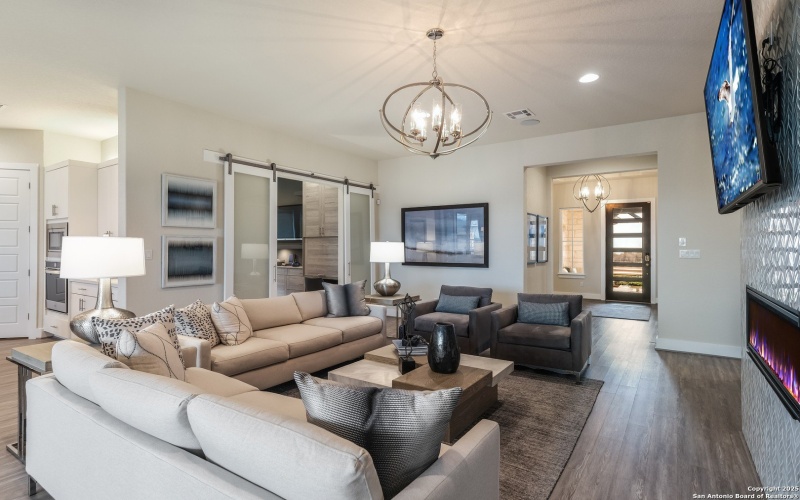 379 Borchers Blvd, New Braunfels, TX 78132, 4 Bedrooms Bedrooms, ,5 BathroomsBathrooms,Residential,For Sale,379 Borchers Blvd,0,1912065