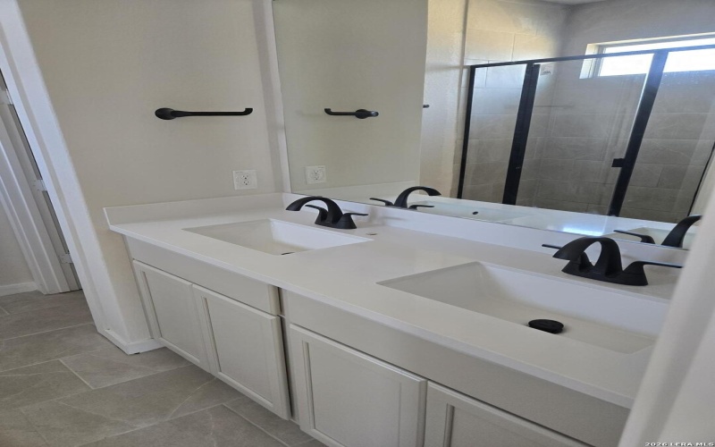 10310 Bartenheim Dr, Schertz, TX 78154, 4 Habitaciones Habitaciones , ,3 BañosBaños,Residential,En Venta,10310 Bartenheim Dr,0,1913092