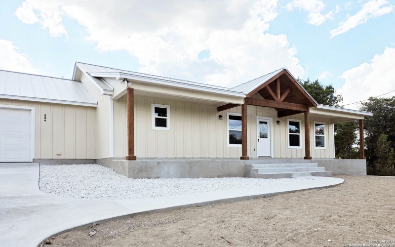 684 Appaloosa, Fischer, TX 78623, 3 Bedrooms Bedrooms, ,2 BathroomsBathrooms,Residential,For Sale,684 Appaloosa,0,1913832