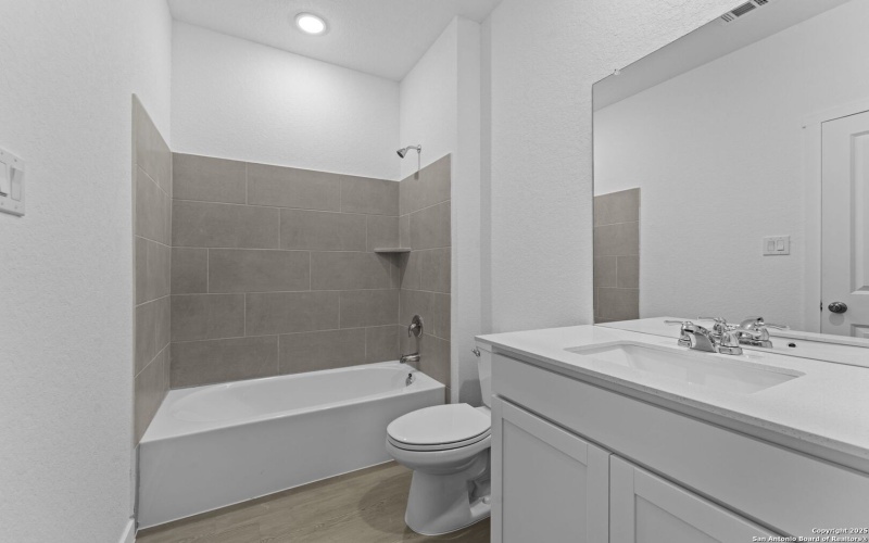 1217 Twisted Creek, New Braunfels, TX 78130, 4 Bedrooms Bedrooms, ,3 BathroomsBathrooms,Residential,For Sale,1217 Twisted Creek,0,1926827