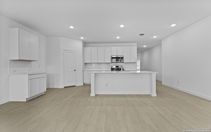 1217 Twisted Creek, New Braunfels, TX 78130, 4 Bedrooms Bedrooms, ,3 BathroomsBathrooms,Residential,For Sale,1217 Twisted Creek,0,1926827