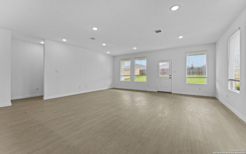 1217 Twisted Creek, New Braunfels, TX 78130, 4 Bedrooms Bedrooms, ,3 BathroomsBathrooms,Residential,For Sale,1217 Twisted Creek,0,1926827