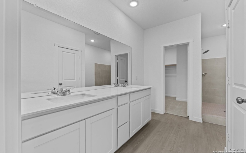 1217 Twisted Creek, New Braunfels, TX 78130, 4 Bedrooms Bedrooms, ,3 BathroomsBathrooms,Residential,For Sale,1217 Twisted Creek,0,1926827