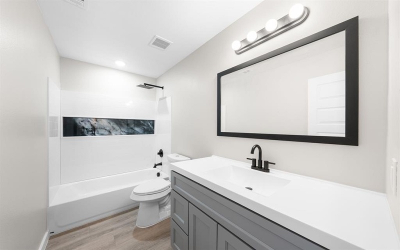 218 Chandler Street, Wilmer, TX 75172, 4 Bedrooms Bedrooms, ,2 BathroomsBathrooms,Residential,For Sale,218 Chandler Street,0,21126665