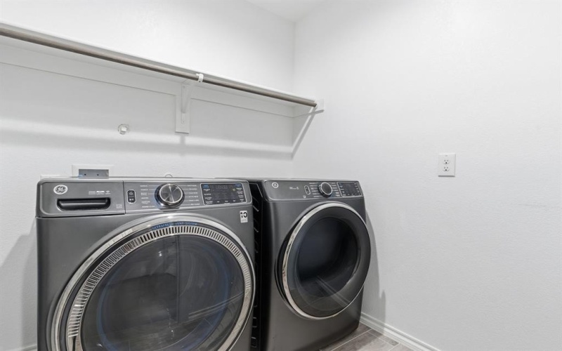 437 Falcon Way, Azle, TX 76020, 4 Bedrooms Bedrooms, ,3 BathroomsBathrooms,Residential,For Sale,437 Falcon Way,0,21126698