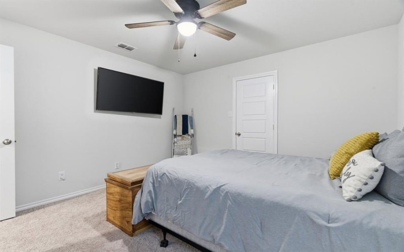 437 Falcon Way, Azle, TX 76020, 4 Bedrooms Bedrooms, ,3 BathroomsBathrooms,Residential,For Sale,437 Falcon Way,0,21126698