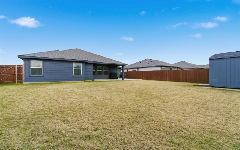 437 Falcon Way, Azle, TX 76020, 4 Bedrooms Bedrooms, ,3 BathroomsBathrooms,Residential,For Sale,437 Falcon Way,0,21126698