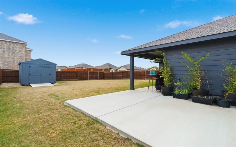 437 Falcon Way, Azle, TX 76020, 4 Bedrooms Bedrooms, ,3 BathroomsBathrooms,Residential,For Sale,437 Falcon Way,0,21126698