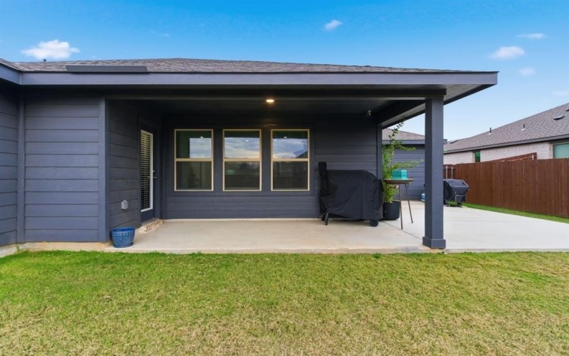 437 Falcon Way, Azle, TX 76020, 4 Bedrooms Bedrooms, ,3 BathroomsBathrooms,Residential,For Sale,437 Falcon Way,0,21126698