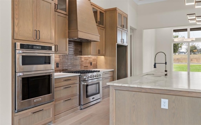 2300 Candlestick Drive, Granbury, TX 76049, 4 Bedrooms Bedrooms, ,3 BathroomsBathrooms,Residential,For Sale,2300 Candlestick Drive,0,21127129