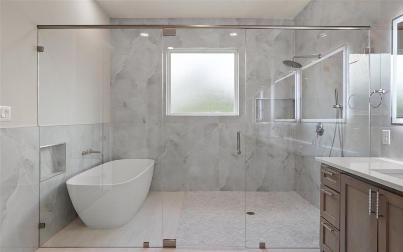 2300 Candlestick Drive, Granbury, TX 76049, 4 Bedrooms Bedrooms, ,3 BathroomsBathrooms,Residential,For Sale,2300 Candlestick Drive,0,21127129