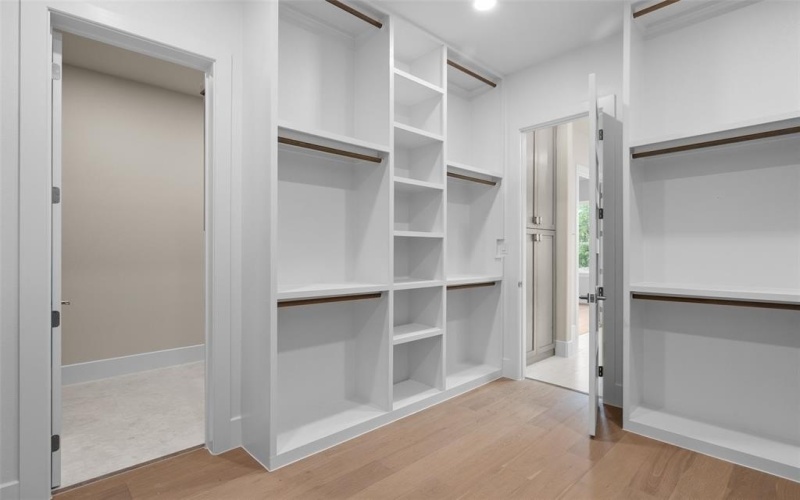 2300 Candlestick Drive, Granbury, TX 76049, 4 Bedrooms Bedrooms, ,3 BathroomsBathrooms,Residential,For Sale,2300 Candlestick Drive,0,21127129