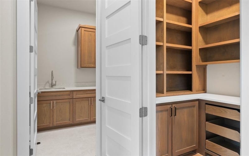 2300 Candlestick Drive, Granbury, TX 76049, 4 Bedrooms Bedrooms, ,3 BathroomsBathrooms,Residential,For Sale,2300 Candlestick Drive,0,21127129