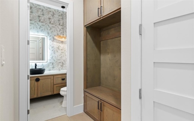 2300 Candlestick Drive, Granbury, TX 76049, 4 Bedrooms Bedrooms, ,3 BathroomsBathrooms,Residential,For Sale,2300 Candlestick Drive,0,21127129