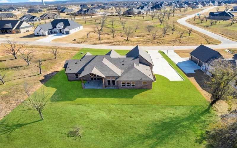 2416 Candlestick Drive, Granbury, TX 76049, 4 Habitaciones Habitaciones , ,3 BañosBaños,Residential,En Venta,2416 Candlestick Drive,0,21127146