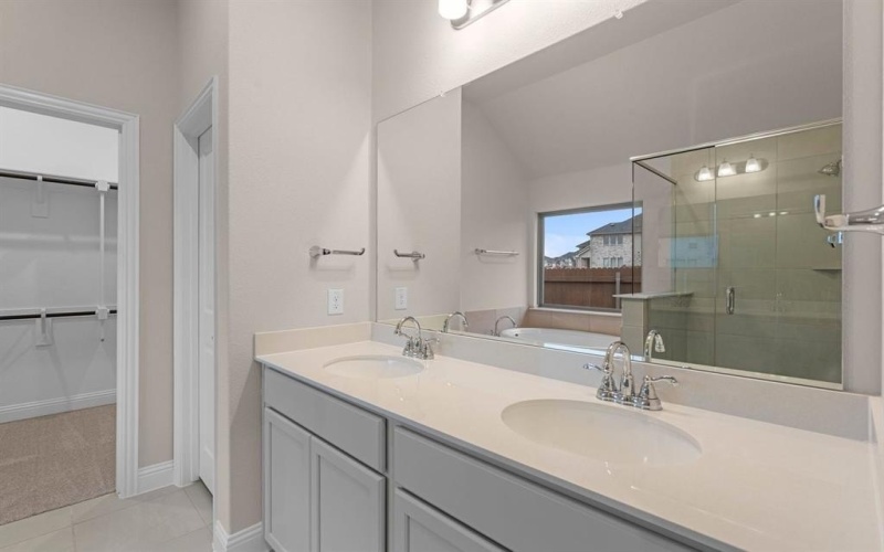 3809 Lakefield Drive, Heartland, TX 75114, 3 Habitaciones Habitaciones , ,2 BañosBaños,Residential,En Venta,3809 Lakefield Drive,0,21127327