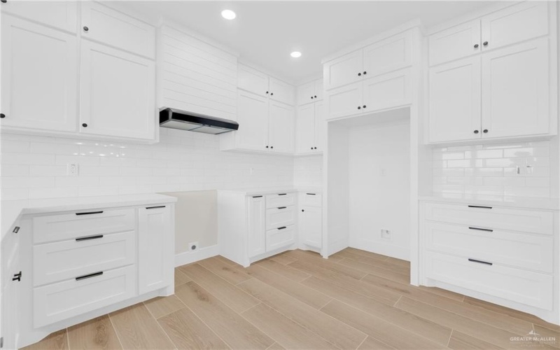 1027 Broken Arrow Drive, Alamo, TX 78516, 3 Bedrooms Bedrooms, ,2 BathroomsBathrooms,Residential,For Sale,1027 Broken Arrow Drive,0,488309