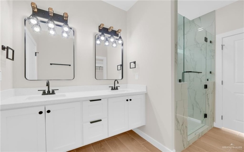 1027 Broken Arrow Drive, Alamo, TX 78516, 3 Bedrooms Bedrooms, ,2 BathroomsBathrooms,Residential,For Sale,1027 Broken Arrow Drive,0,488309