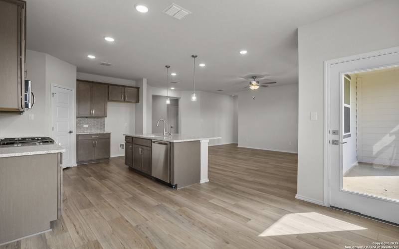 6875 Comanche Cave, San Antonio, TX 78233, 3 Bedrooms Bedrooms, ,2 BathroomsBathrooms,Residential,For Sale,6875 Comanche Cave,0,1851378