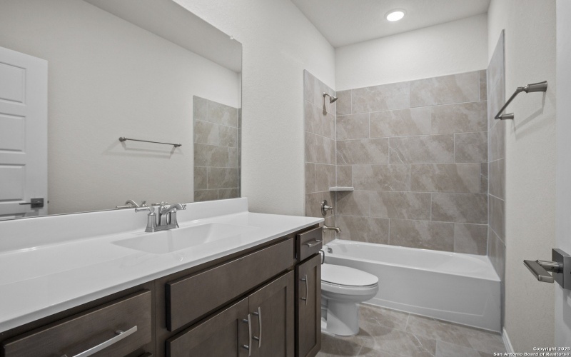 6875 Comanche Cave, San Antonio, TX 78233, 3 Bedrooms Bedrooms, ,2 BathroomsBathrooms,Residential,For Sale,6875 Comanche Cave,0,1851378