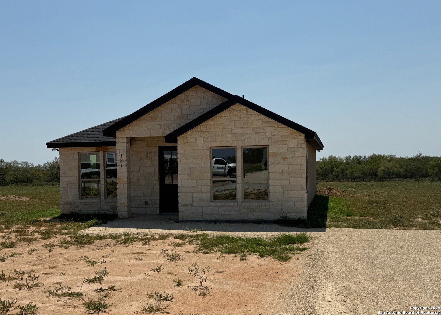 121 Camino Verde Ct, La Vernia, TX 78121, 3 Bedrooms Bedrooms, ,2 BathroomsBathrooms,Residential,For Sale,121 Camino Verde Ct,0,1912144