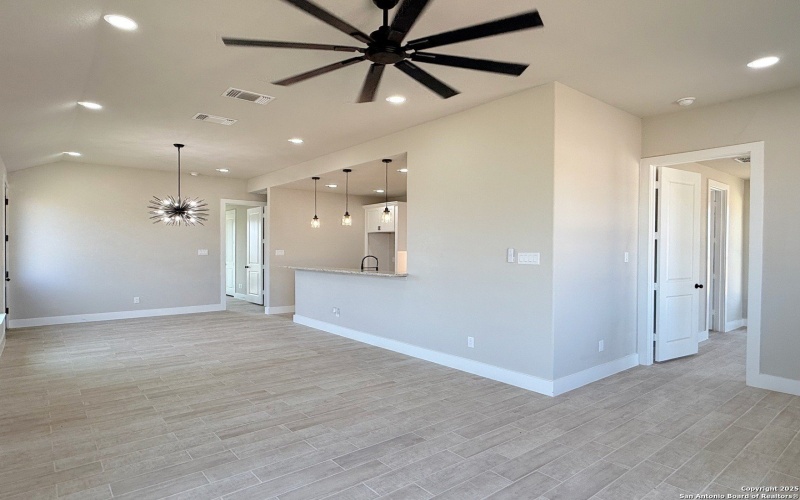 121 Camino Verde Ct, La Vernia, TX 78121, 3 Bedrooms Bedrooms, ,2 BathroomsBathrooms,Residential,For Sale,121 Camino Verde Ct,0,1912144