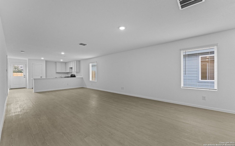 7302 Brownleaf Dr, San Antonio, TX 78227, 3 Bedrooms Bedrooms, ,2 BathroomsBathrooms,Residential,For Sale,7302 Brownleaf Dr,0,1926865